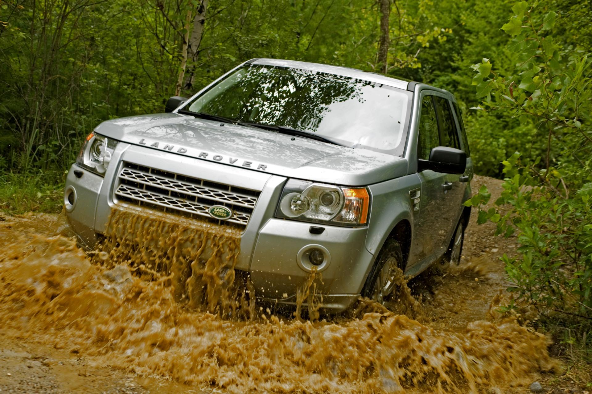 2011 Land Rover LR2